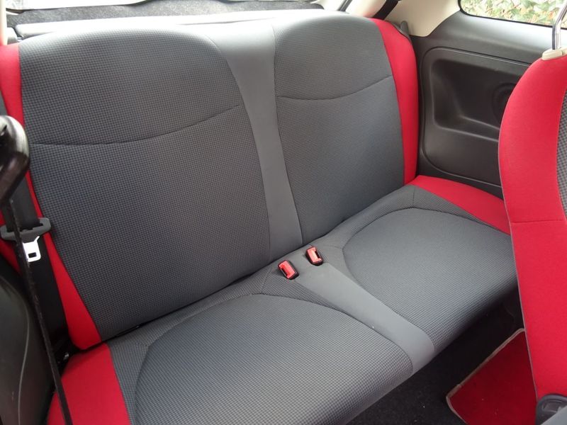 Fiat 500 back outlet seat cover